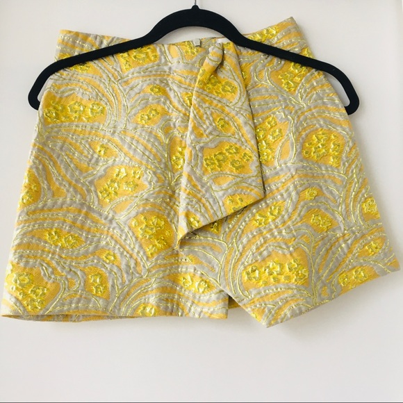 HOST PICK 🍭 Tapestry Treat! Sweet n’ sexy skirt, amazing fabric! - Picture 3 of 13